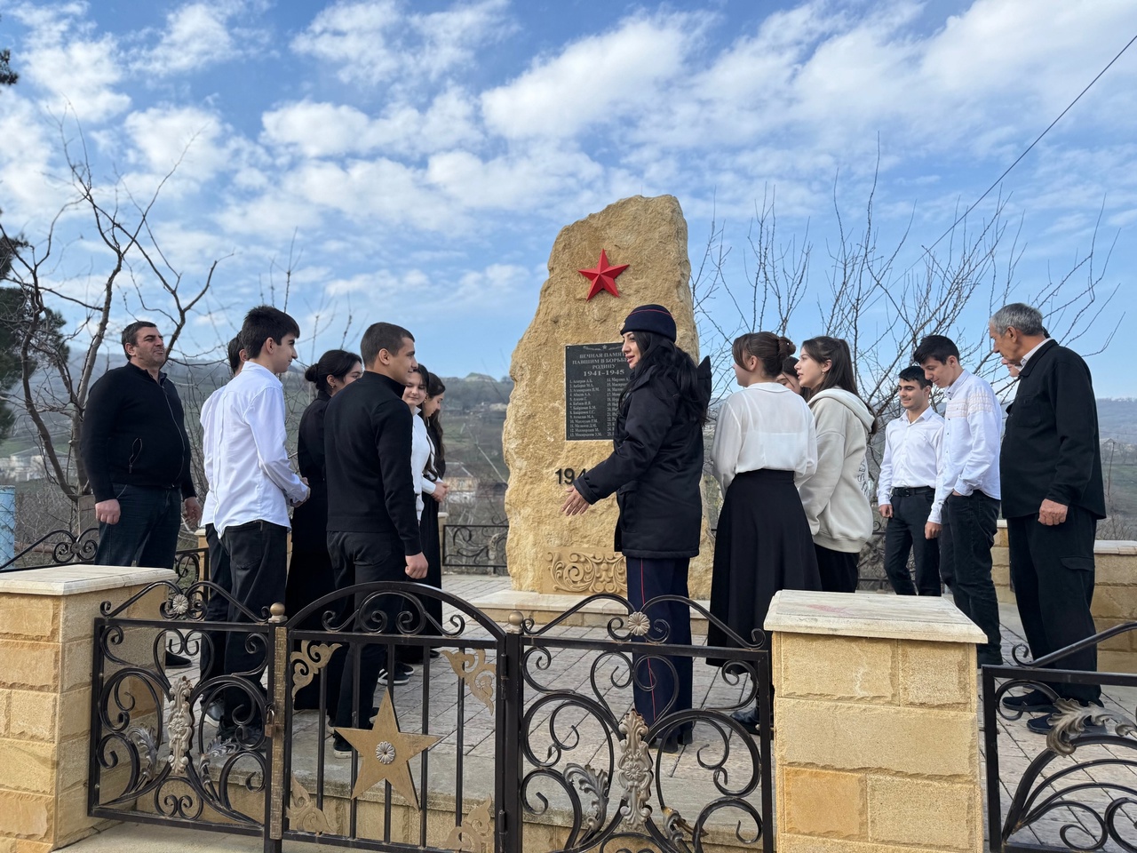 Профилактика вандализма и осквернение памятников.